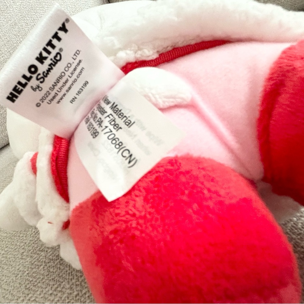 Hello Kitty plush - Picture 6 of 6
